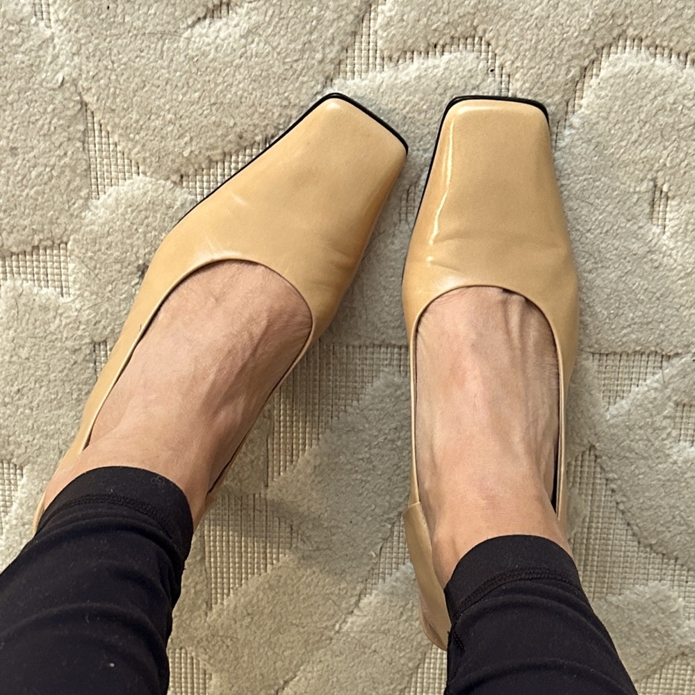 Nine West nude square toe heels size 6